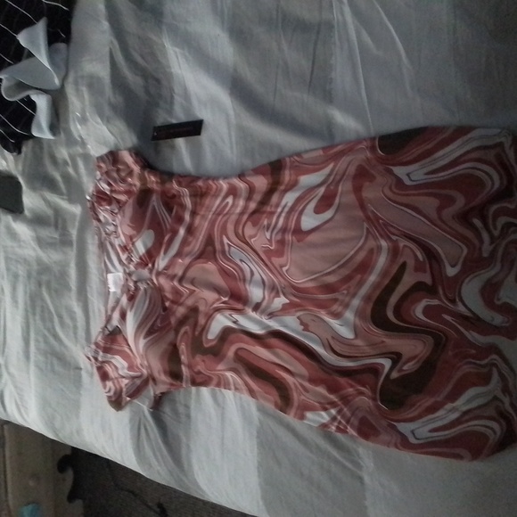 Dress - Picture 1 of 1